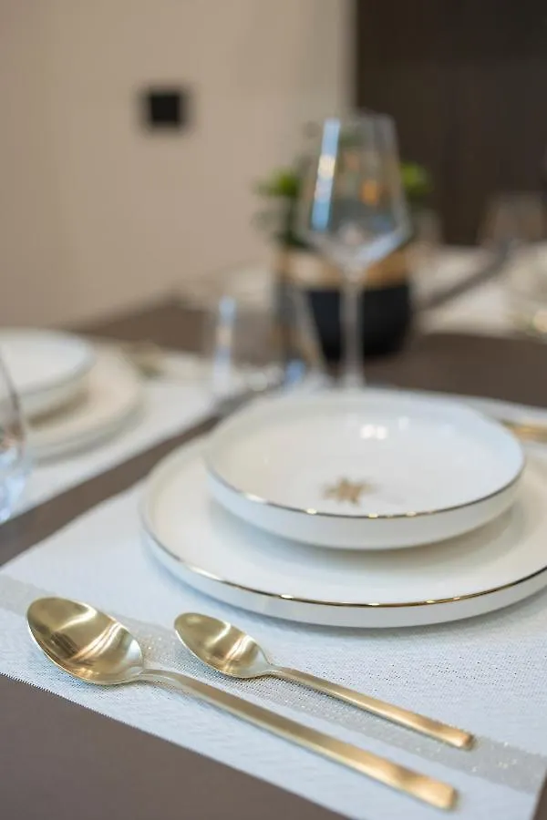 Luxury And Exclusive Bovio Square House Apartment Naples