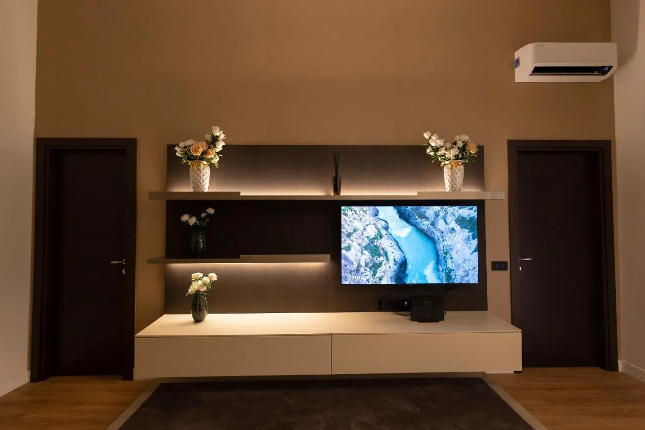 Luxury And Exclusive Bovio Square House Apartment Naples
