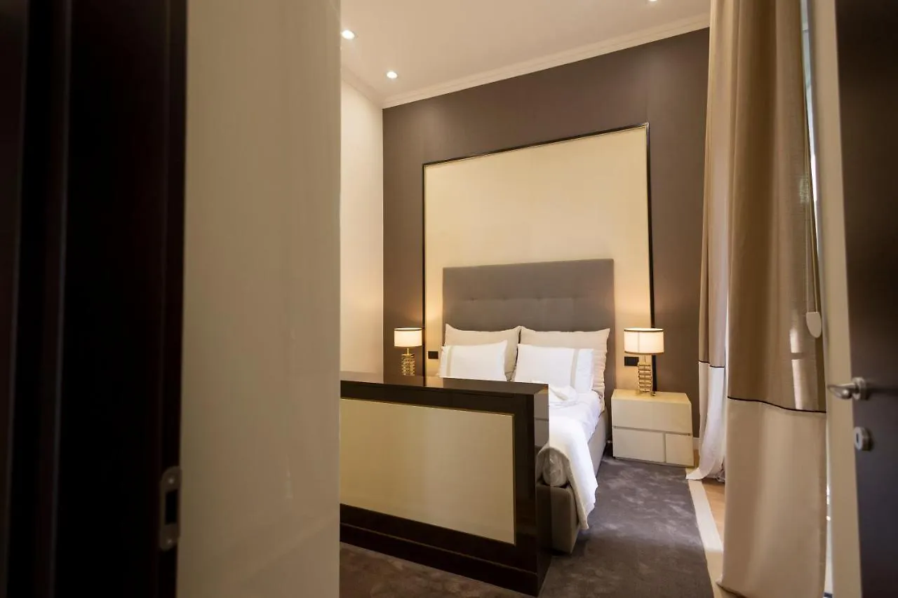 Luxury And Exclusive Bovio Square House Apartment Naples